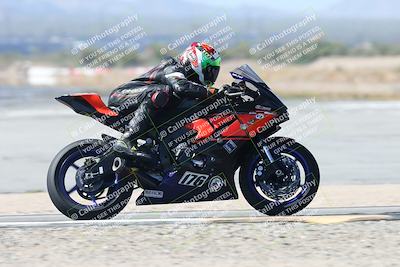 media/Oct-02-2025-Racers Edge (Thu) [[2c91cb6ab3]]/3-B Group/Session 2-Turn 14 (11am)/